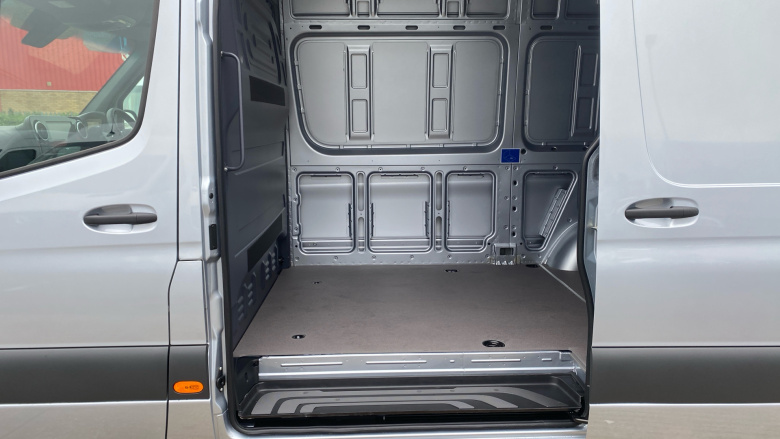 Mercedes-Benz Sprinter 315Cdi L2 Diesel Rwd 3.5t H2 Pro Van